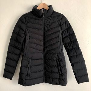 Black fitted puffer jacket
